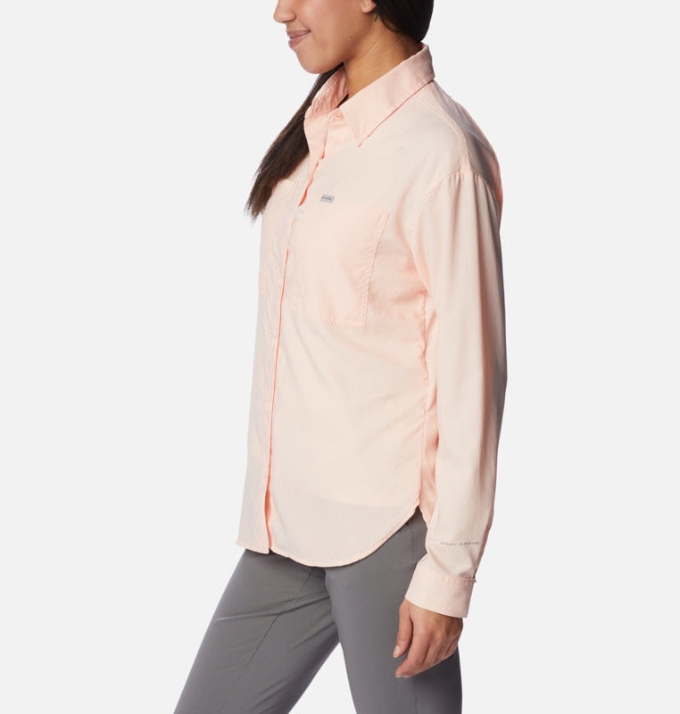 Load image into Gallery viewer, camicia donna estiva protettiva con filtro solare upf 50 e tecnologia traspirante. columbia 
