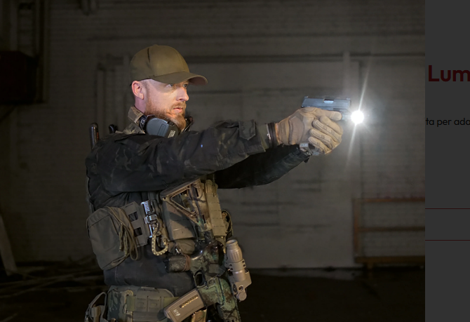 Load image into Gallery viewer, FENIX mod.GL19R V2.0 gun light 1200 lumen 
