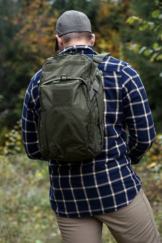 Zaino monospalla tattico 18 litri nero 