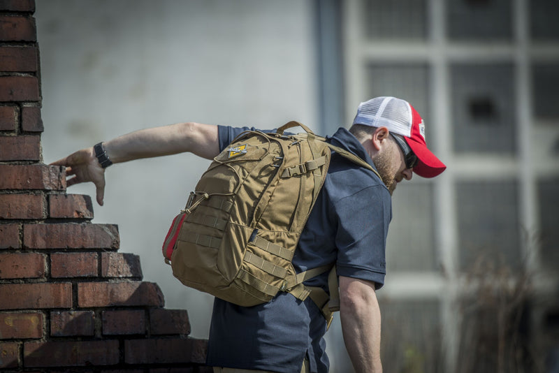 Carica immagine in Galleria Viewer, EDC Backpack® - Cordura® zaino tattico low profile COYOTE 
