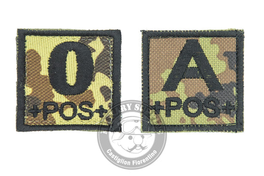 Ricamo gruppo sanguigno con velcro cm 4x4 BASE VEGETATO  BORDO NERO vari gruppi 