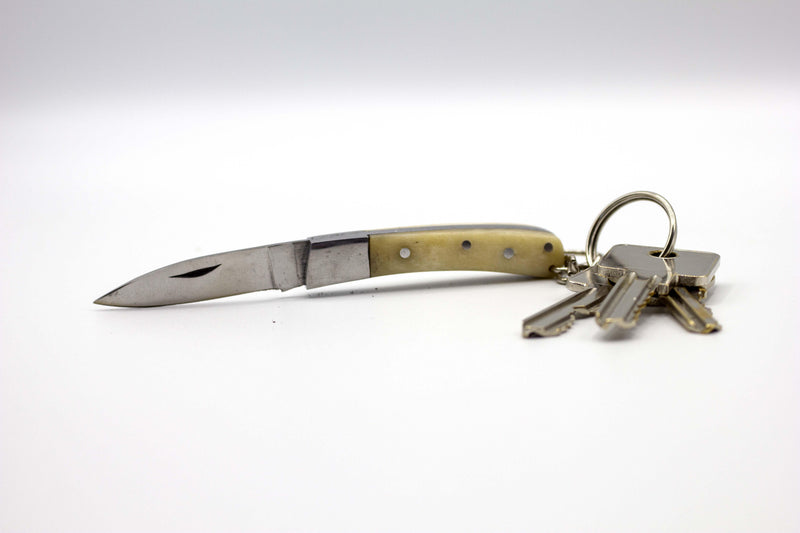 Carica immagine in Galleria Viewer, coltello tipo pattada manico osso con portachiavi lama cm. 5 
