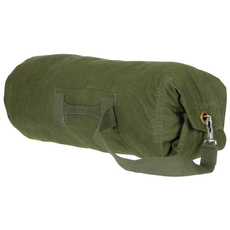 Load image into Gallery viewer, Borsone da trasporto usato militare inglese con tracolla verde oliva 
