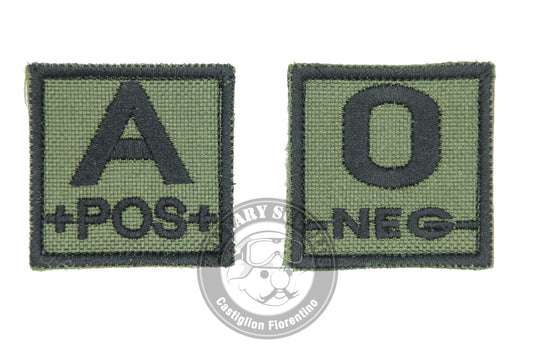 Ricamo gruppo sanguigno con velcro cm 4x4 BASE VERDE  BORDO NERO vari gruppi <BR/> 