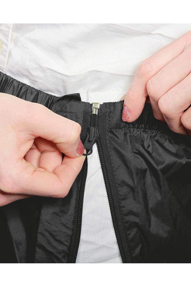 Carica immagine in Galleria Viewer, Copripantalone in nylon rip-stop nero 
