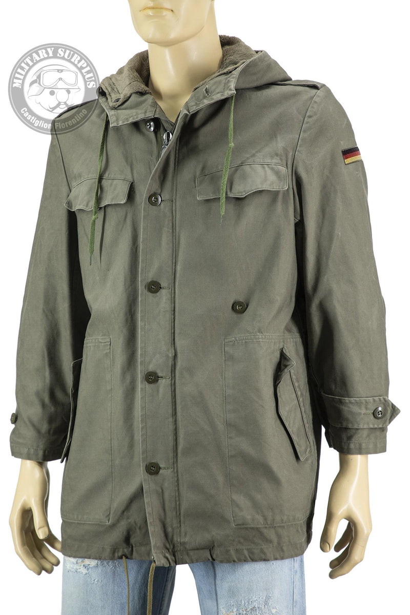 Load image into Gallery viewer, Parka tedesco usato con imbottitura, verde con bandierine 
