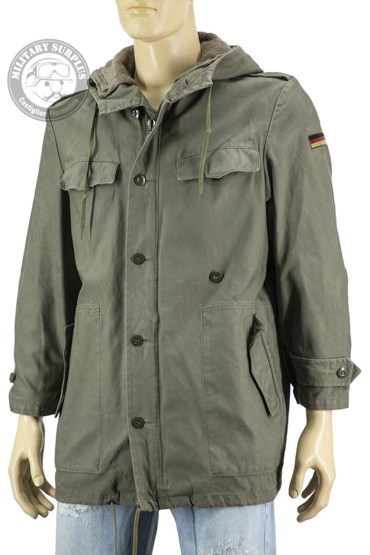 Parka tedesco usato con imbottitura, verde con bandierine 